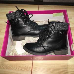 Little girls black leather boots!